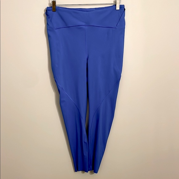 Lululemon Free to Speed High Rise Tight 25” In Wild Bluebell Size 10